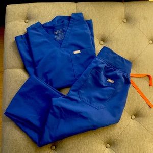 FIGS Winning Blue Scrub Set
